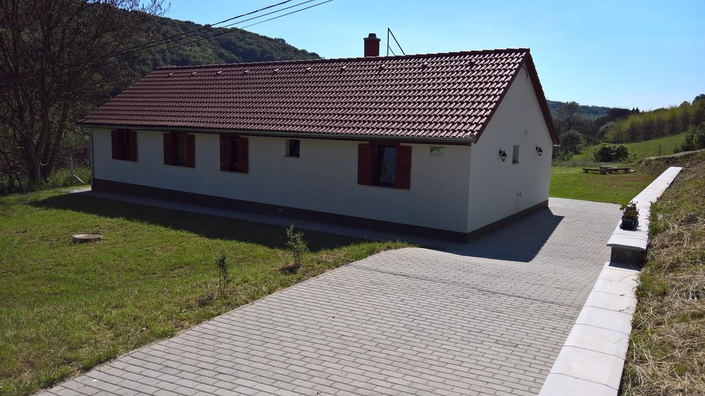 Pensjonat Beppe Vendeghaz Abaliget Zewnętrze zdjęcie